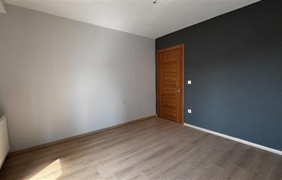 Pendik Velibaba Seven Life Sitesi'nde 3 Cepheli 2+1 Satılık Daire