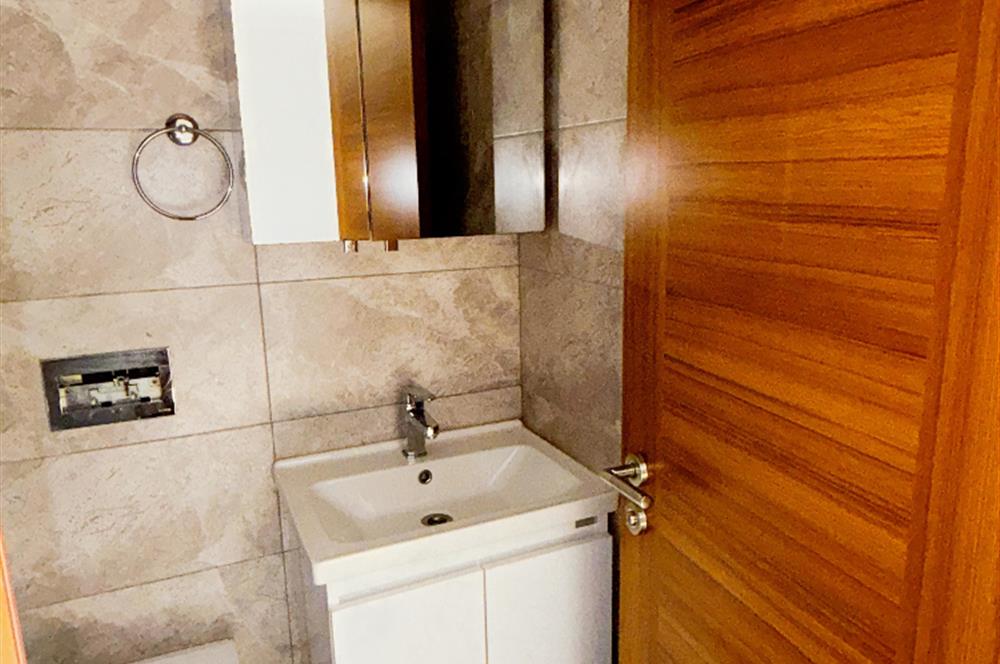 Pendik Velibaba Seven Life Sitesi'nde 3 Cepheli 2+1 Satılık Daire