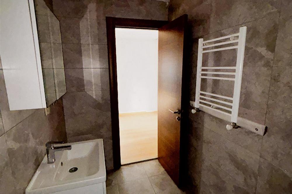 Pendik Velibaba Seven Life Sitesi'nde 3 Cepheli 2+1 Satılık Daire