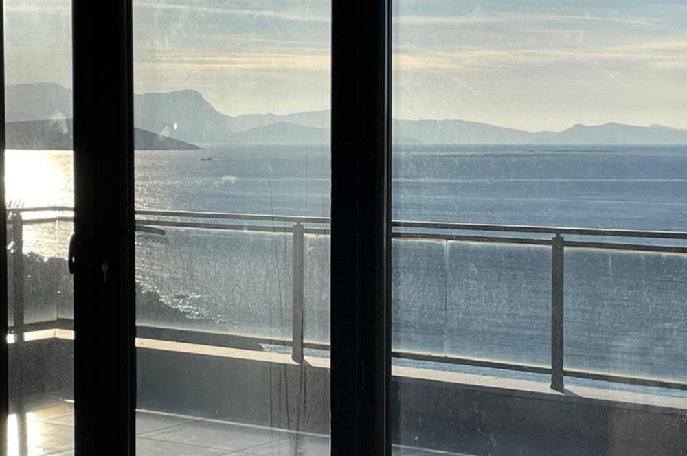 4+1 200 m2 , Panoramik Deniz Manzaralı ve Plajlı