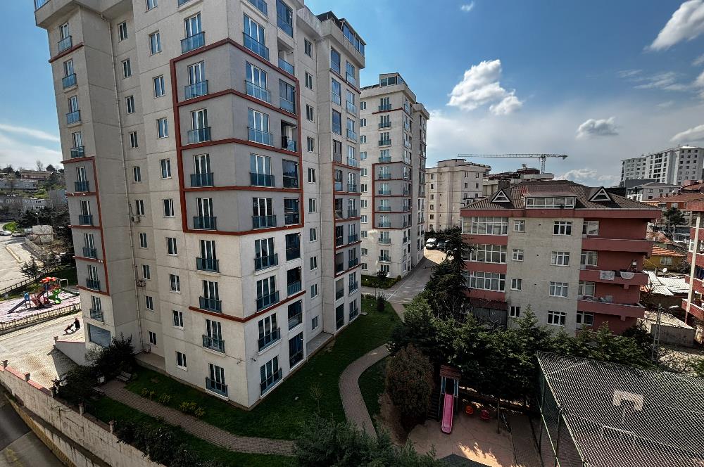 Pendik Velibaba Seven Life Sitesi'nde 3 Cepheli 2+1 Satılık Daire
