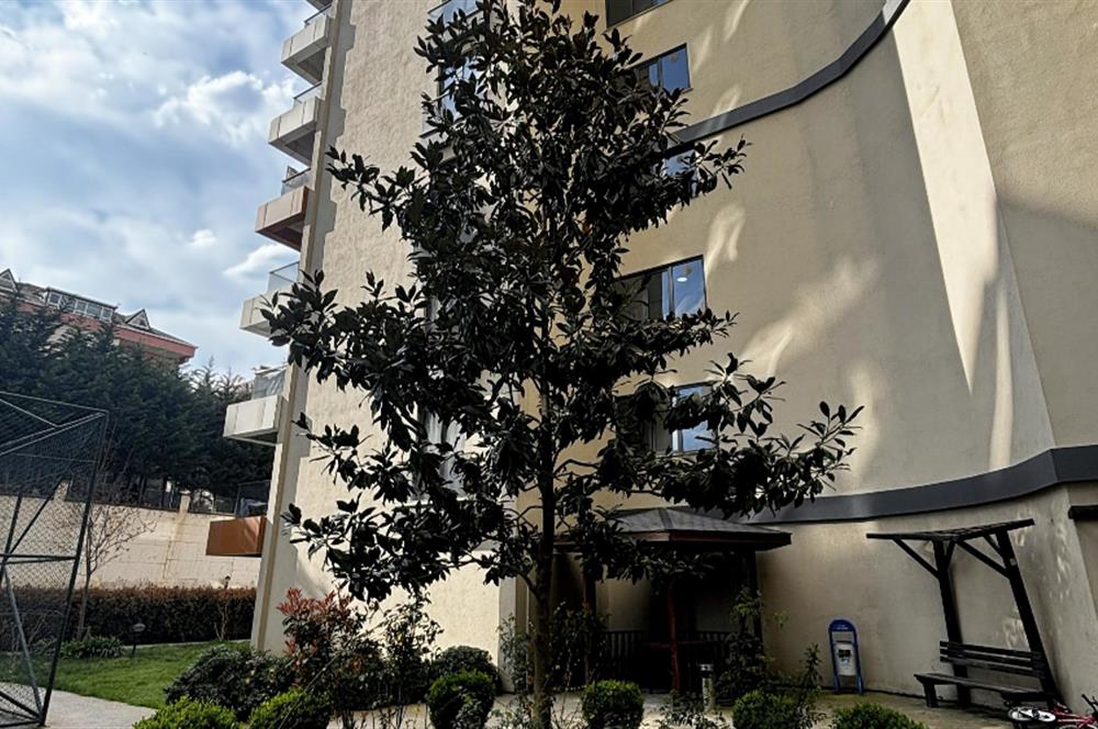 Pendik Velibaba Seven Life Sitesi'nde 3 Cepheli 2+1 Satılık Daire