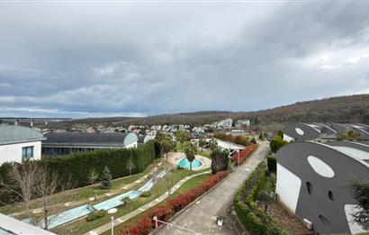 Parkone Sitesi'nde Doğa Manzaralı Satılık Çatı Dubleks