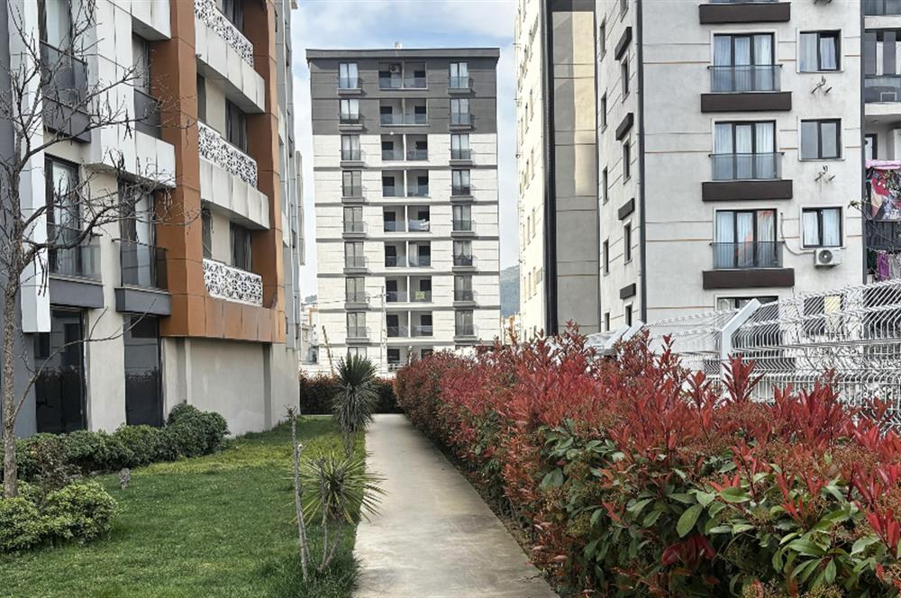 Pendik Velibaba Seven Life Sitesi'nde 3 Cepheli 2+1 Satılık Daire