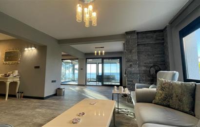 4+1 200 m2 , Panoramik Deniz Manzaralı ve Plajlı