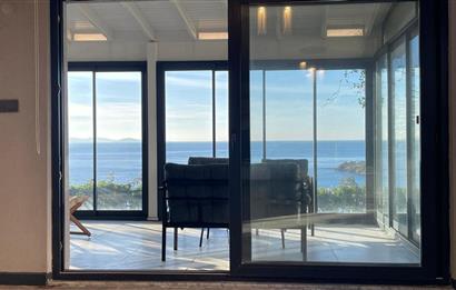 4+1 200 m2 , Panoramik Deniz Manzaralı ve Plajlı