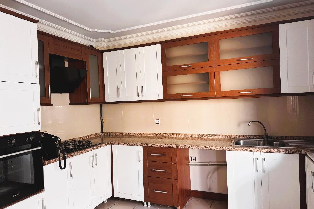 SOKULLU CADDESİNDE KİRALIK 3+1 DAİRE