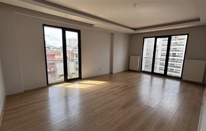 Pendik Velibaba Seven Life Sitesi'nde 3 Cepheli 2+1 Satılık Daire