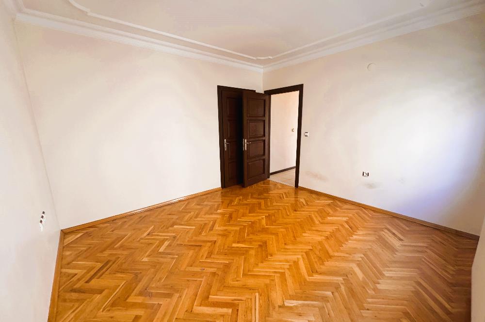 SOKULLU CADDESİNDE KİRALIK 3+1 DAİRE