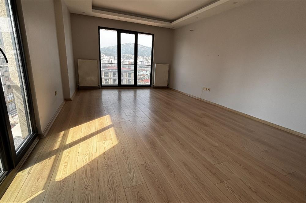 Pendik Velibaba Seven Life Sitesi'nde 3 Cepheli 2+1 Satılık Daire