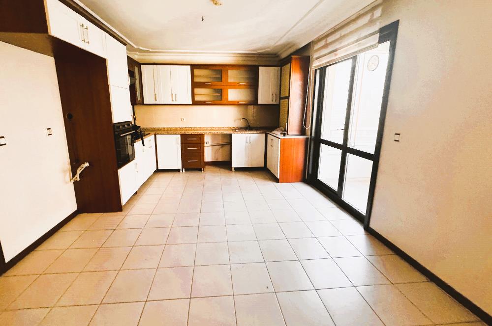 SOKULLU CADDESİNDE KİRALIK 3+1 DAİRE