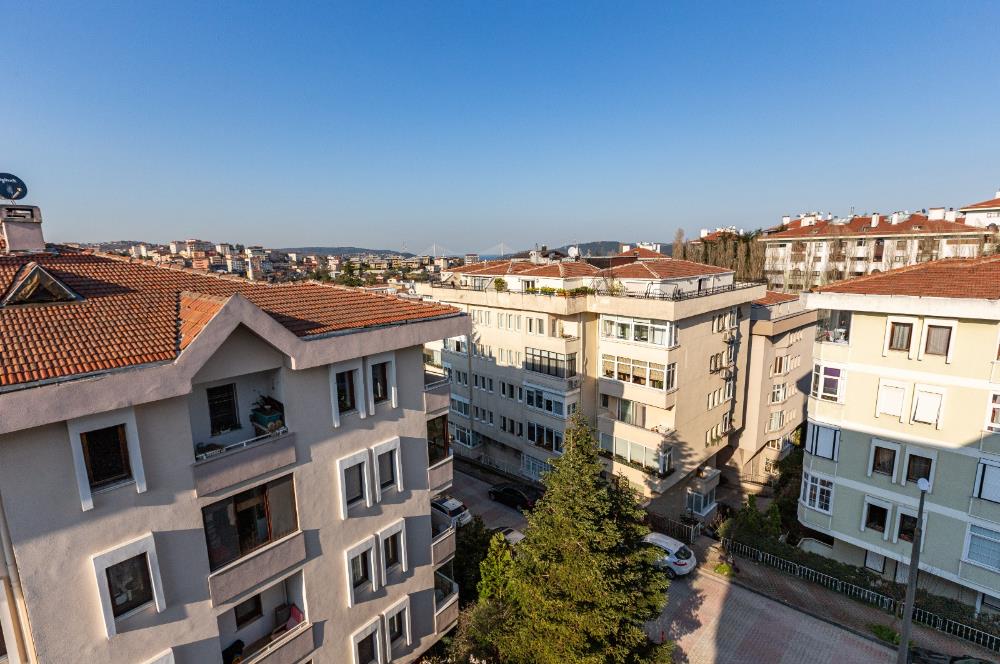 Tarabya Profesörler Sitesi’nde Eşyalı, Boğaz Manzaralı & Metroya 13 Dakika Yürüme Mesafesinde 3+1