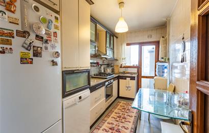 Tarabya Profesörler Sitesi’nde Eşyalı, Boğaz Manzaralı & Metroya 13 Dakika Yürüme Mesafesinde 3+1