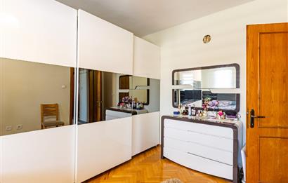 Tarabya Profesörler Sitesi’nde Eşyalı, Boğaz Manzaralı & Metroya 13 Dakika Yürüme Mesafesinde 3+1