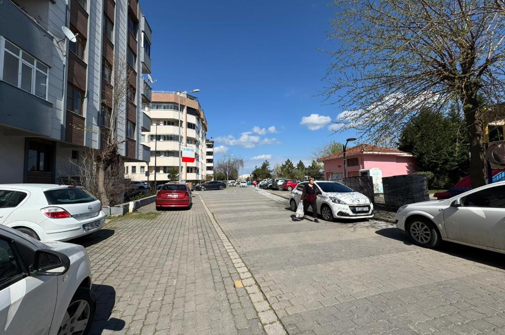 CENTURY21 BAL'DAN AVLU KARŞISI GENİŞ DAİRE 