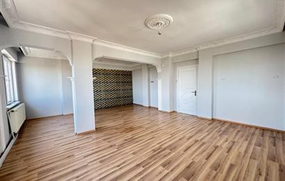 CENTURY21 BAL'DAN AVLU KARŞISI GENİŞ DAİRE 