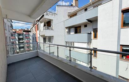 CENTURY21 BAL'DAN AVLU KARŞISI GENİŞ DAİRE 