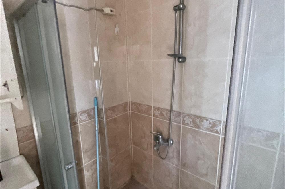 CENTURY21'DEN KARŞIYAKADA KİRALIK 2+1 DAİRE..