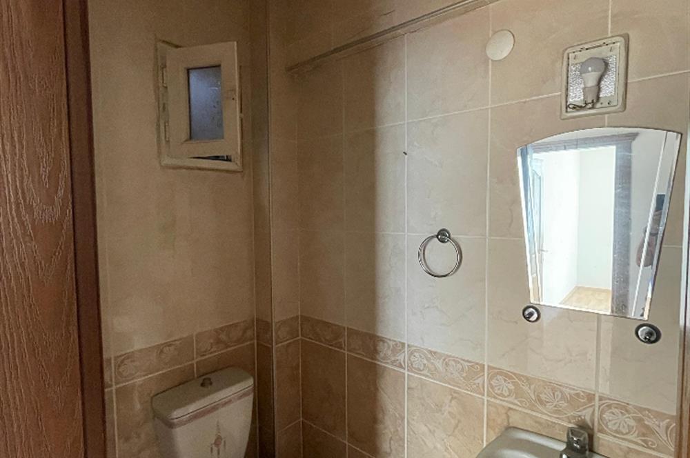 CENTURY21'DEN KARŞIYAKADA KİRALIK 2+1 DAİRE..