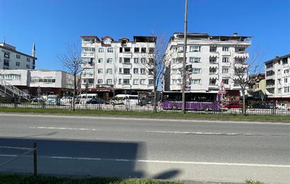 CENTURY21'DEN KARŞIYAKADA KİRALIK 2+1 DAİRE..