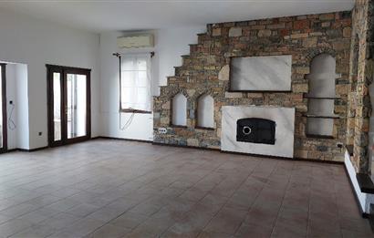 Bodrum Kumbahçe'de Kiralık 3+1 dubleks villa