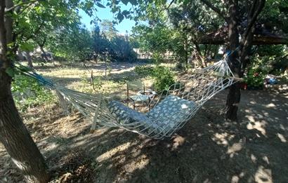 712 m2 ARSA ve MEYVE AĞAÇLARI İÇİNDE 3+1,140m2,DOĞALGAZ KOMBİLİ