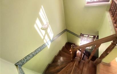 712 m2 ARSA ve MEYVE AĞAÇLARI İÇİNDE 3+1,140m2,DOĞALGAZ KOMBİLİ