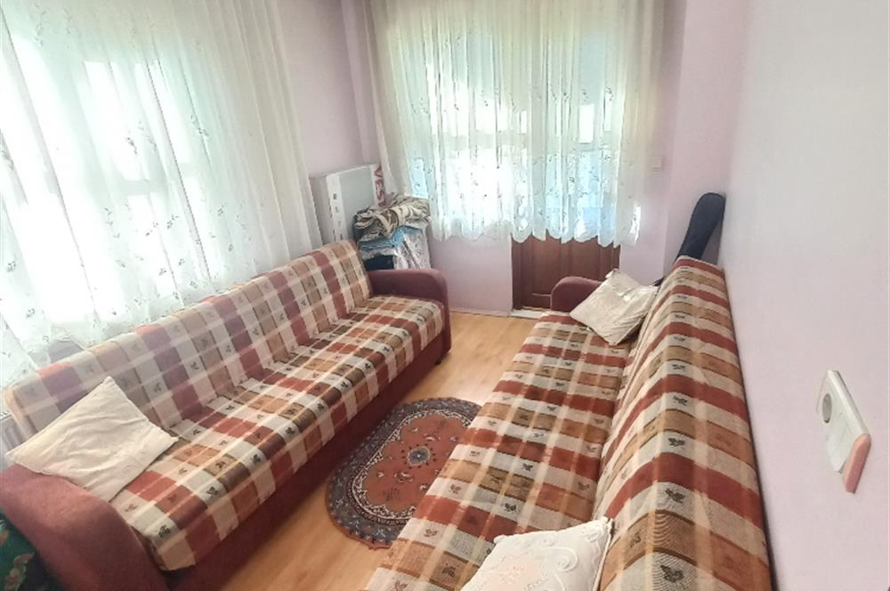 712 m2 ARSA ve MEYVE AĞAÇLARI İÇİNDE 3+1,140m2,DOĞALGAZ KOMBİLİ