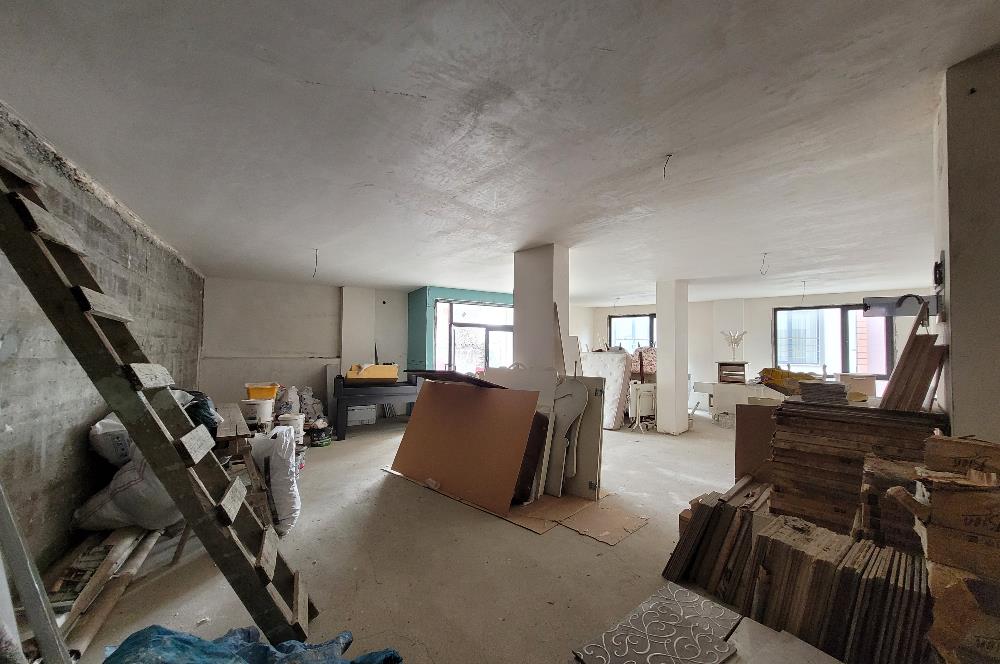 TANJANT KONUMLU BİRÇOK İŞLETMEYE UYGUN FIRSAT FiYATLI DÜKKAN