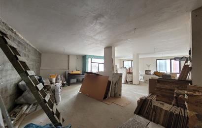 TANJANT KONUMLU BİRÇOK İŞLETMEYE UYGUN FIRSAT FiYATLI DÜKKAN