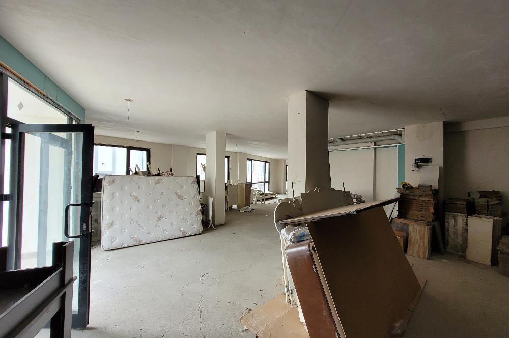 TANJANT KONUMLU BİRÇOK İŞLETMEYE UYGUN FIRSAT FiYATLI DÜKKAN