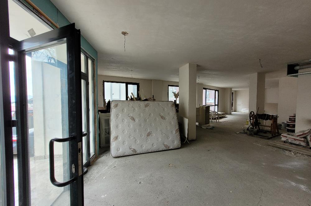 TANJANT KONUMLU BİRÇOK İŞLETMEYE UYGUN FIRSAT FiYATLI DÜKKAN