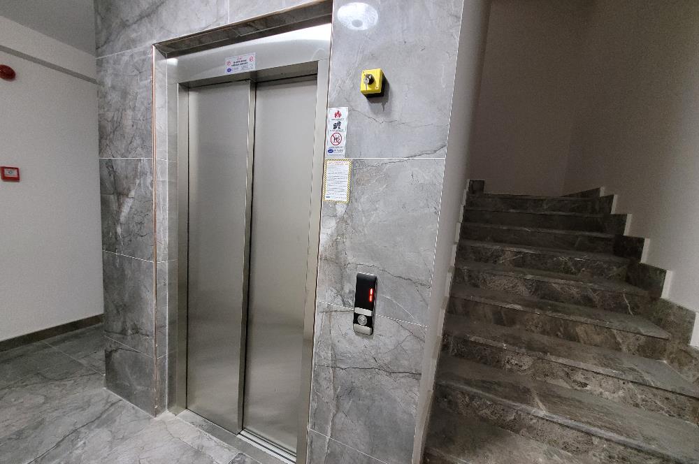 TANJANT KONUMLU BİRÇOK İŞLETMEYE UYGUN FIRSAT FiYATLI DÜKKAN