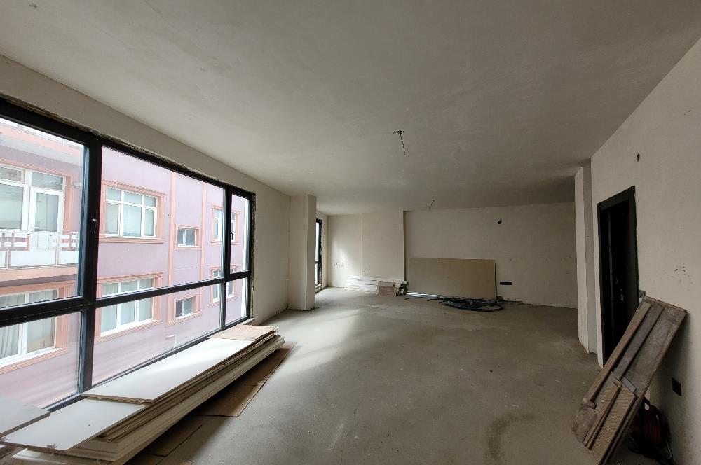 TANJANT KONUMLU BİRÇOK İŞLETMEYE UYGUN FIRSAT FiYATLI DÜKKAN