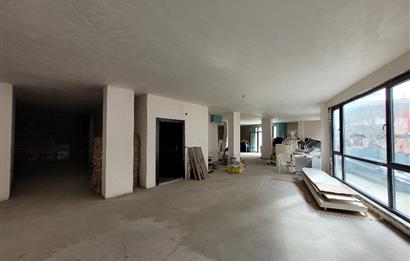 TANJANT KONUMLU BİRÇOK İŞLETMEYE UYGUN FIRSAT FiYATLI DÜKKAN