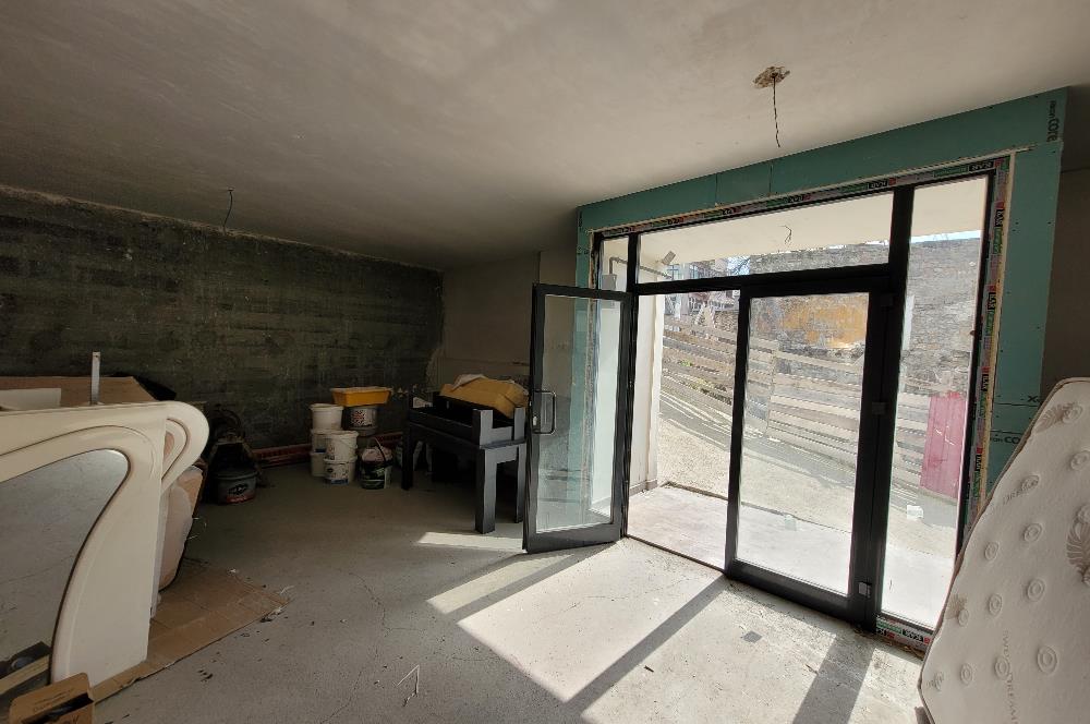 TANJANT KONUMLU BİRÇOK İŞLETMEYE UYGUN FIRSAT FiYATLI DÜKKAN