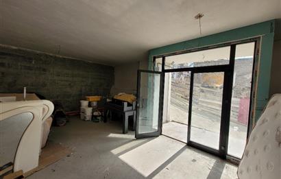 TANJANT KONUMLU BİRÇOK İŞLETMEYE UYGUN FIRSAT FiYATLI DÜKKAN