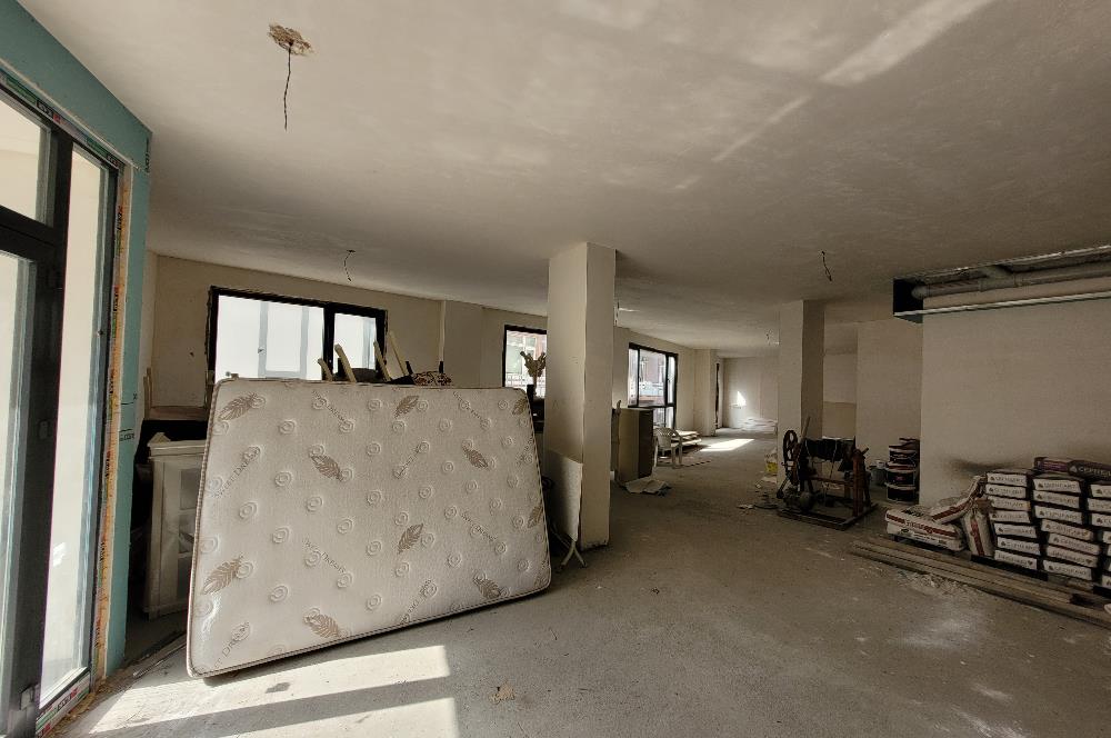 TANJANT KONUMLU BİRÇOK İŞLETMEYE UYGUN FIRSAT FiYATLI DÜKKAN