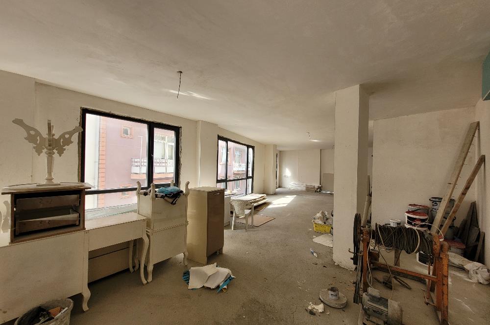 TANJANT KONUMLU BİRÇOK İŞLETMEYE UYGUN FIRSAT FiYATLI DÜKKAN