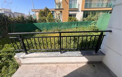 Gaziemir Ulka Beyaz Sitesi Kiralık 3+1 Bahçeli Daire