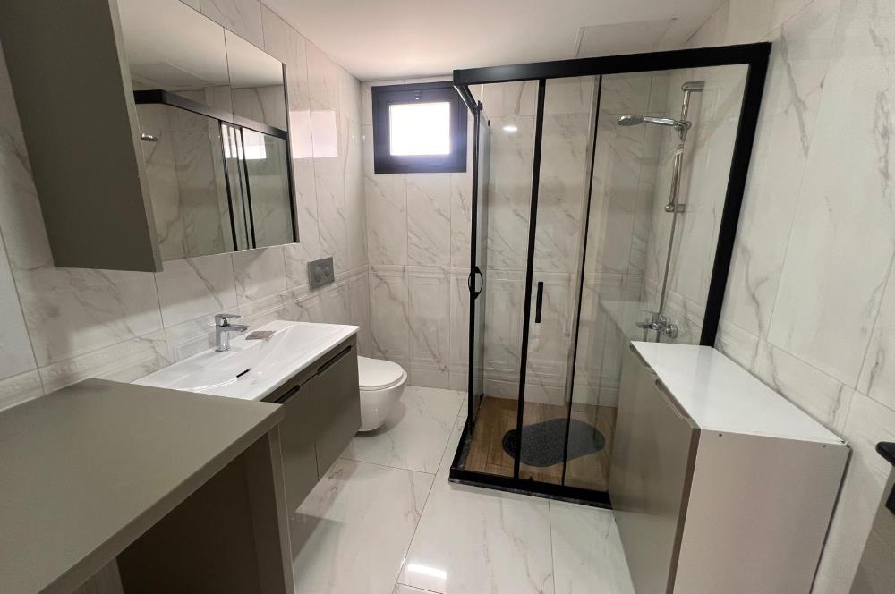 Gaziemir Ulka Beyaz Sitesi Kiralık 3+1 Bahçeli Daire