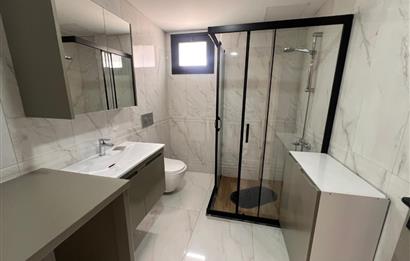 Gaziemir Ulka Beyaz Sitesi Kiralık 3+1 Bahçeli Daire