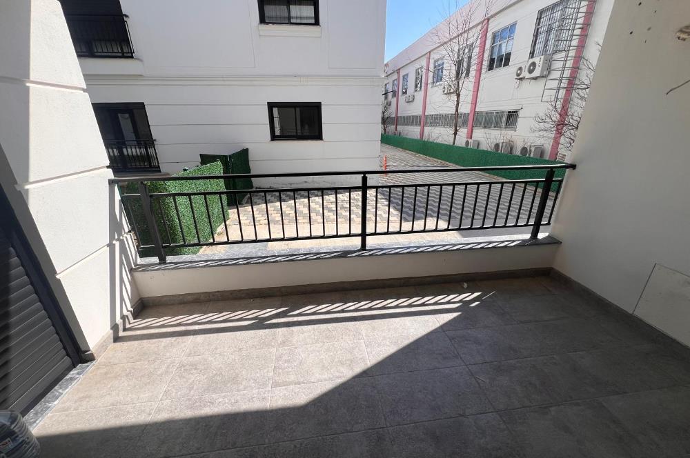 Gaziemir Ulka Beyaz Sitesi Kiralık 3+1 Bahçeli Daire