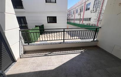 Gaziemir Ulka Beyaz Sitesi Kiralık 3+1 Bahçeli Daire