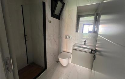 Gaziemir Ulka Beyaz Sitesi Kiralık 3+1 Bahçeli Daire