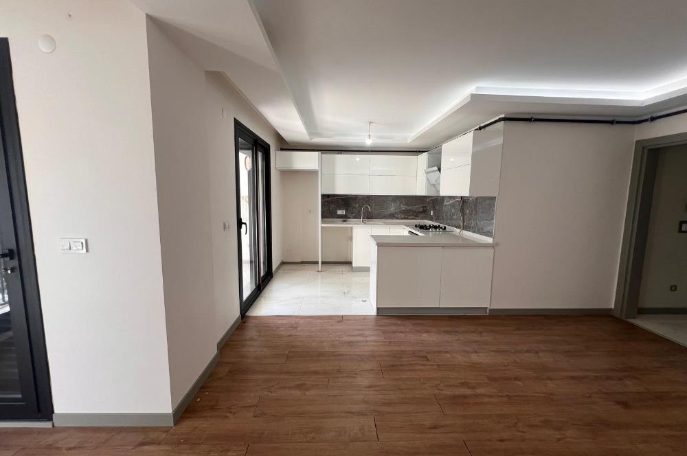 Gaziemir Ulka Beyaz Sitesi Kiralık 3+1 Bahçeli Daire