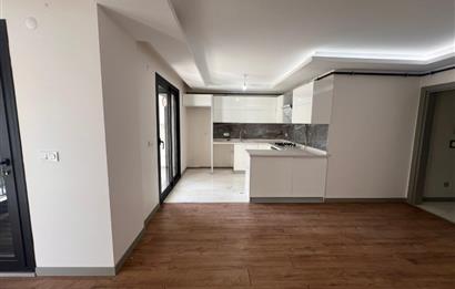 Gaziemir Ulka Beyaz Sitesi Kiralık 3+1 Bahçeli Daire