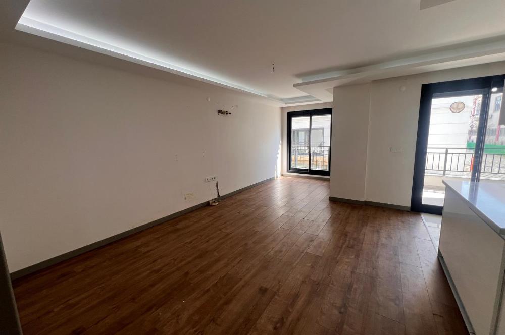 Gaziemir Ulka Beyaz Sitesi Kiralık 3+1 Bahçeli Daire