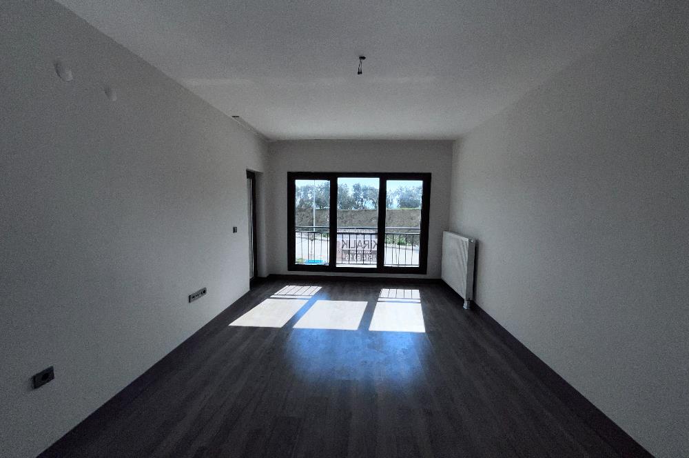 Gemlik Cihatlı TOKİ'de Kiralık 2+1 Batı Cephe Daire