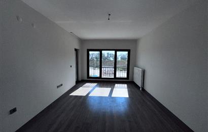 Gemlik Cihatlı TOKİ'de Kiralık 2+1 Batı Cephe Daire